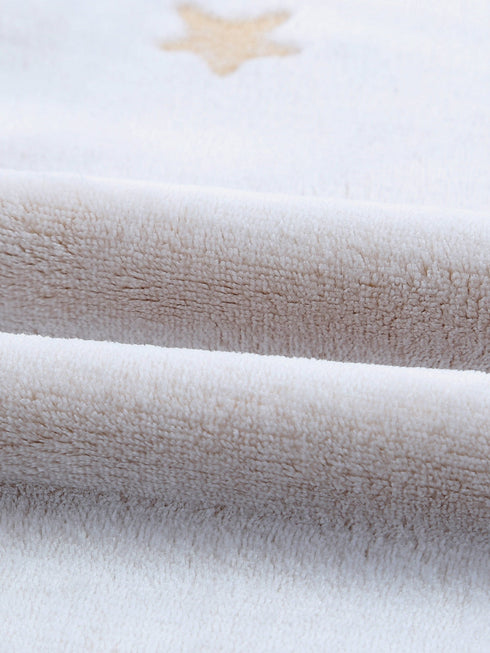 white-plush-star-pattern-long-sleeve-pullover-and-shorts-lounge-set