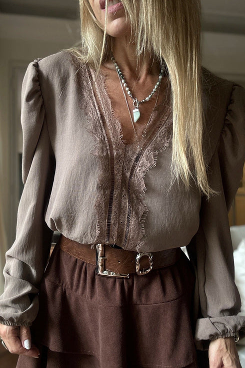 Goat Eyelash Patched V Neckline Puff Sleeve Blouse