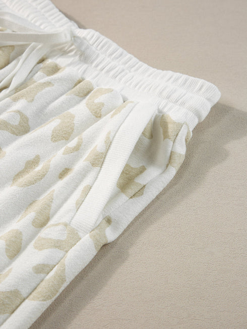 white-leopard-pullover-and-drawstring-pants-lounge-set