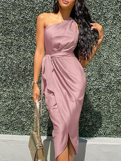 elegant-slanted-shoulder-sleeveless-long-dress