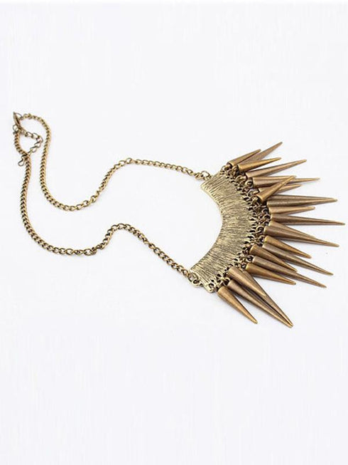 retro-rivet-necklace