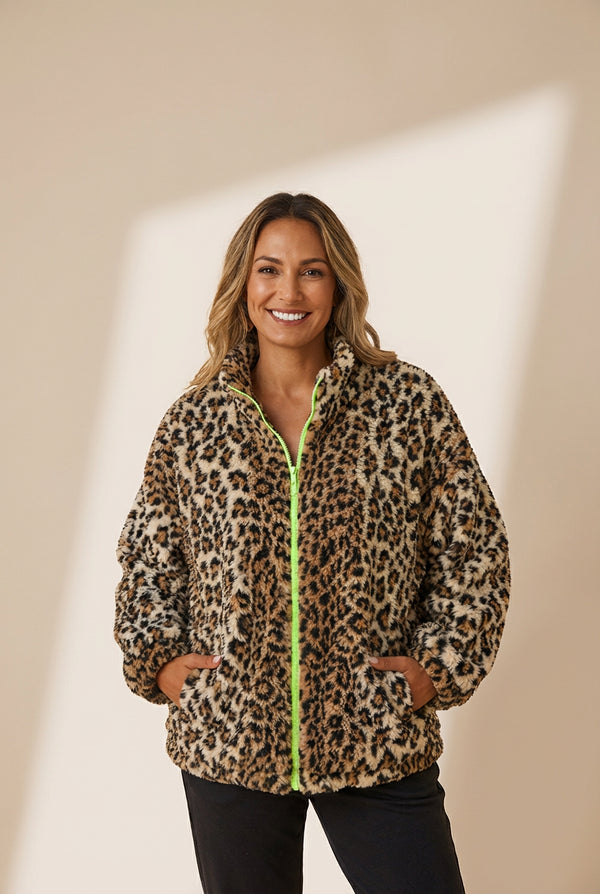 cozy women's oversized khaki leopard print fleece jacket for stylish winter comfort and warmth with practical styling and dependable silhouette