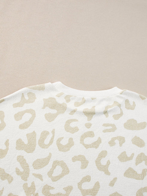 white-leopard-pullover-and-drawstring-pants-lounge-set