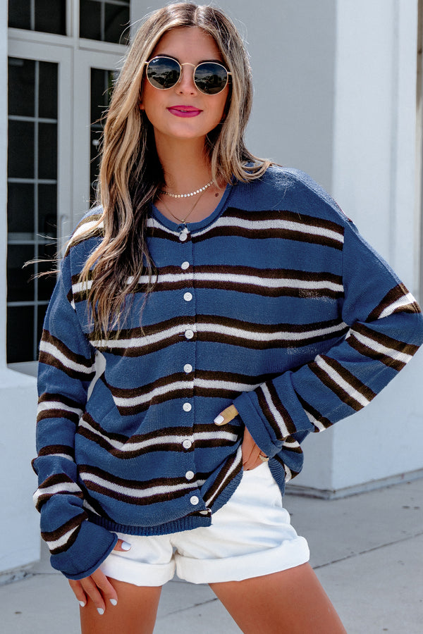 Chic Women's Cardigans - Stylish Knitwear for Every Season in Trendy Colors and Flattering Fits