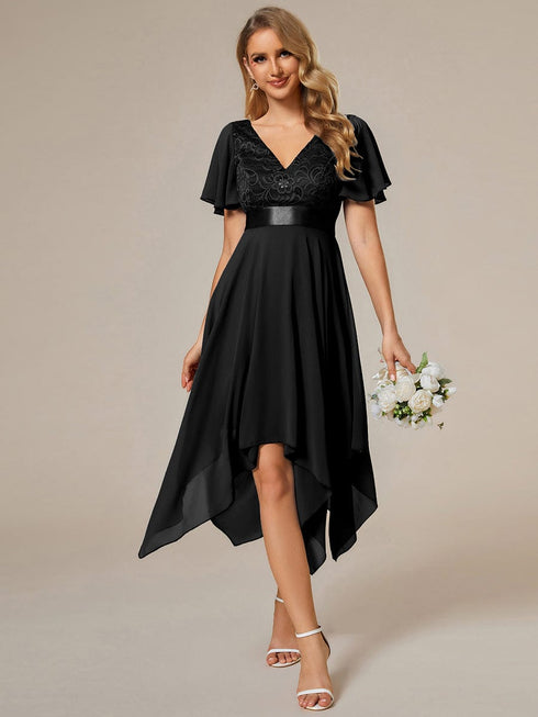 Elegant V-Neck Chiffon Evening Dress Featuring Short Sleeves