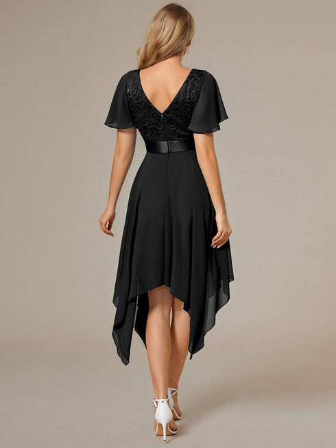 Elegant V-Neck Chiffon Evening Dress Featuring Short Sleeves