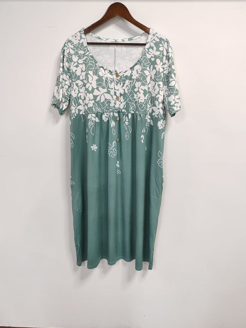 Floral Print Plus Size Dress with Short Sleeves and Pockets