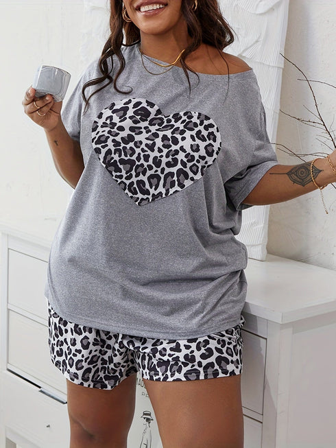 Plus Size Casual Pajama Two Piece Set, Women's Plus Leopard Heart Print Short Sleeve Tee & Shorts Pajama 2 Piece Set