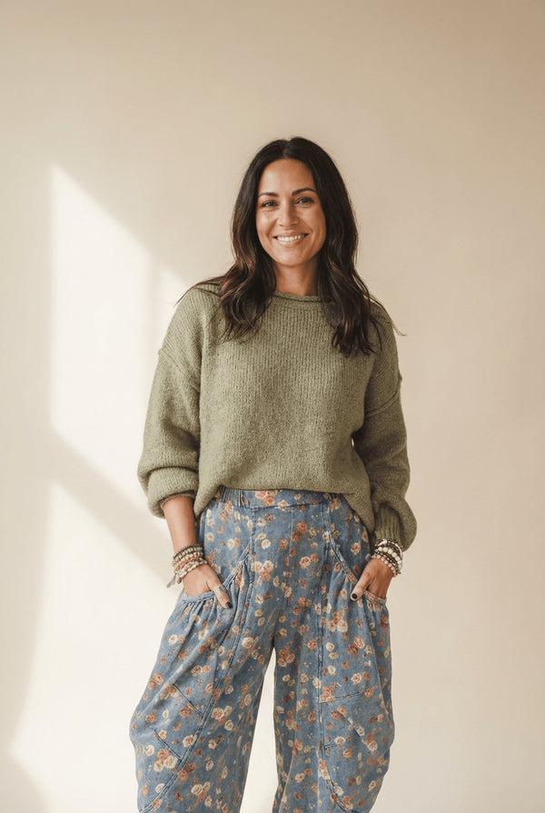 Beau Blue Retro Floral Print Elastic Waist Pocketed Barrel Jeans