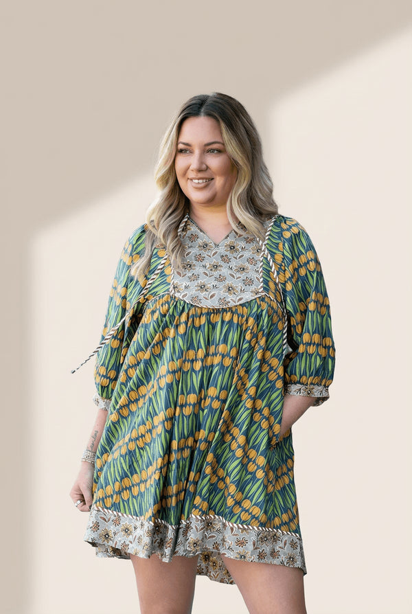 Women's Plus Size Cotton Tulip Mini Dress with Floral Bib Detail