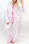 Cozy Women's Pink Holiday Pajama Set with Bow Wreath Pattern – Long Sleeve Tied Front 2-Piece Christmas Sleepwear