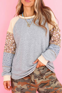 
Chic Women's Long Sleeve Tops in Soft Fabrics - Perfect for Casual or Dressy Occasions, Available in Vibrant Colors