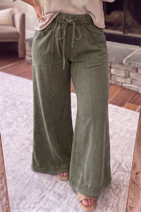 
Plus Size Women's Jungle Green Wide Leg Pants with Pockets – Casual Mineral Wash Trousers for Effortless Style