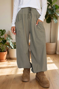 Trendy Women's Culotte Pants - Stylish & Comfortable Fit in Fashionable Colors for Effortless Everyday Style