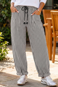 
Trendy Women's Culottes and Pants - Stylish, Comfortable Fit in Vibrant Colors for Casual and Formal Occasions