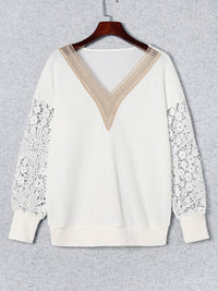 womens-t-shirts-butterfly-print-v-neck-long-sleeve-t-shirt
