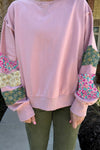 Plus Size Women's Casual Pink Floral Patch Sleeve Sweatshirt with Ribbed Trim for Ultimate Comfort and Style
