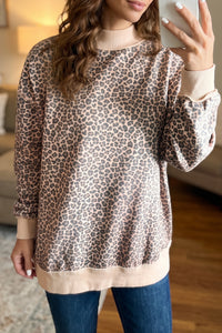 Cozy Women's Sweatshirts & Hoodies - Trendy Casual Tops in Soft Fabrics for All Seasons and Everyday Comfort