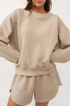 Cozy Women's Parchment Quilted Loungewear Set: Long Sleeve Top & Shorts for Effortless Casual Style