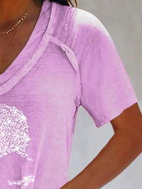 skull-print-deep-v-neck-pullover-t-shirt