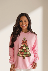 Patchwork Christmas Tree Crewneck Sweatshirt in Pink with practical styling and dependable silhouette control.
