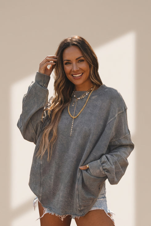 Women's Mineral Wash Relaxed Pullover with Exposed Seams made for easy styling and wardrobe coordination, with premium-like structure and finish.