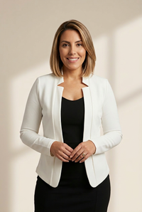 Women's Lightweight Blazer for Women made for easy styling and wardrobe coordination, with premium-like structure and finish.