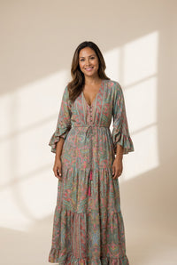 Women's Retro Paisley V-Neck Tiered Maxi Dress with Flared Sleeves