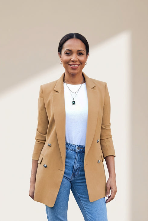 Simple Solid Blazer for Everyday Wear with practical styling and dependable silhouette control.