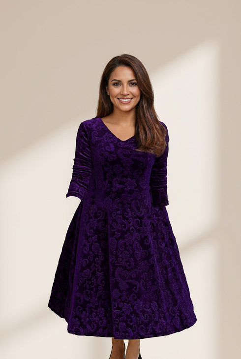 Women's Damask Velvet V-Neck A-Line Maxi Dress in Deep Plum