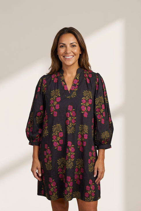 Women's Casual Chic Black Floral V-Neck Mini Dress with Bracelet Sleeves - Perfect for Summer Outings and Day Events made for easy styling and