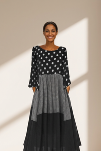 Women's Polka Dot Long Sleeve Dress with Round Neck and Pockets