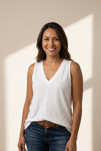 Women's Relaxed V-Neck Sleeveless Slub Knit Tank Top