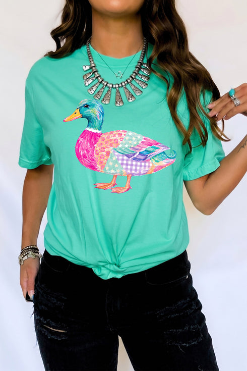 Chic Women's Graphic Tees in Vibrant Colors - Casual Styles for Effortless Everyday Fashion and Comfort
