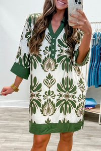 
Women's Green Floral Mini Dress with Color Block Trim & 3/4 Sleeves - Ideal for Casual Outings and Vacation Wear