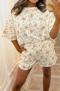 Chic Women's Cotton Short Sets - Stylish & Comfortable Casual Outfit for Summer Days in Soft, Breathable Fabric