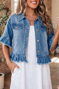 Chic Women's Denim Jackets - Versatile Casual Outerwear in Multiple Washes and Flattering Fits for Effortless Style