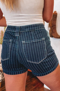 Chic Women's High-Waisted Blue Denim Shorts - Ideal for Summer Casual Looks and, denim, photo 2