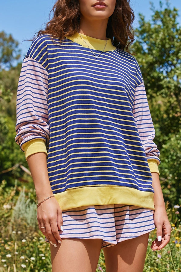 Chic Women's Long Sleeve Tops in Soft Fabrics - Perfect for Casual Outings or Layering in Any Season