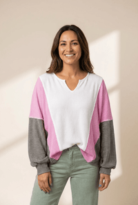 Women's Color-Block Spiral Ribbed Notched V-Neck Top