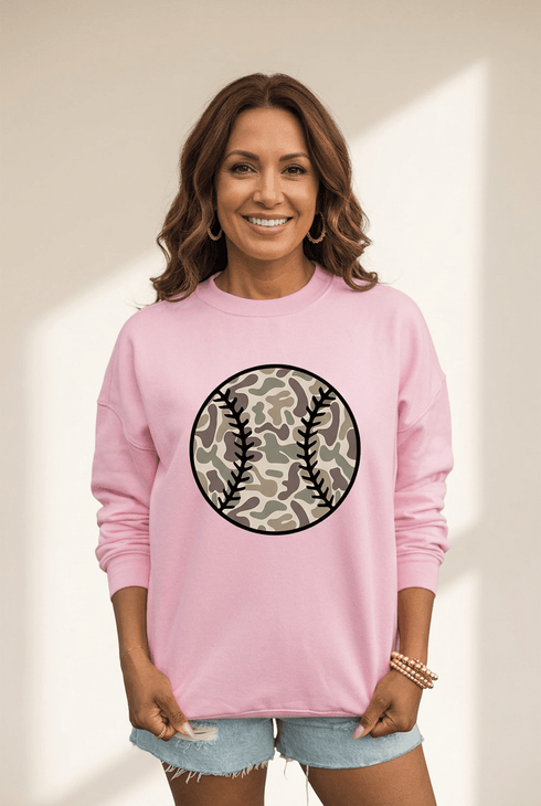 Women's Cozy Women's Pink Camouflage Sweatshirt with Dropped Shoulders - Casual Chic for Everyday Comfort