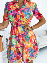 Tropical Print Half Sleeve Casual Dress with practical styling and dependable silhouette control.