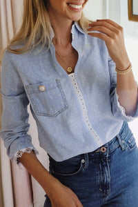 
Elegant Women's Long Sleeve Lace Patchwork Blouse - Versatile Top for Casual or Dressy Occasions in Chic Style