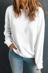 Cozy Women's Classic Crewneck Sweatshirt in Soft Fabric - Ideal for Casual Layering and Everyday Comfort