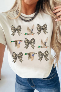 Vibrant Women's Graphic Tees - Casual Fit for Everyday Style, Comfortable Cotton, Trendy Designs for Effortless Fashion