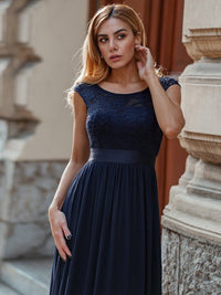 Elegant Lace Bridesmaid Dresses In Fashion