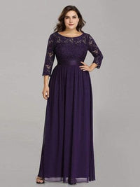 Elegant Lace Evening Dress with Romantic Sleeves for Plus Size Women