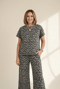 Women's Gray Leopard Print Knit Two-Piece Pant Set
