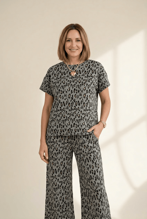 Women's Gray Leopard Print Knit Two-Piece Pant Set