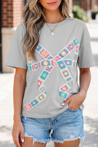 Light Grey Floral Crochet T-Shirt for Women with Ribbon Bow Detail - Casual Cotton Top for Effortless Chic Style